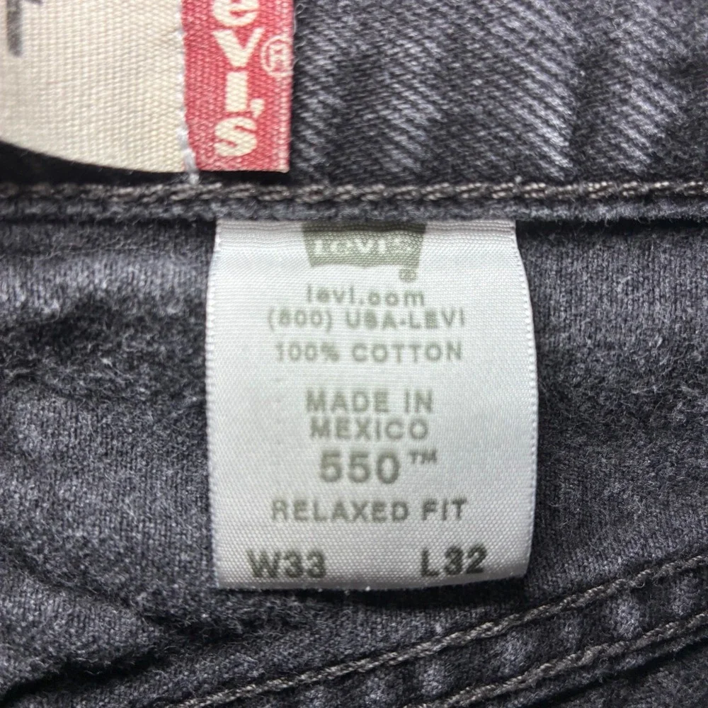 Lot of 2 Vintage Levis 550 Relaxed Jeans Men 33x32 Blue Black Faded Tapered Y2K